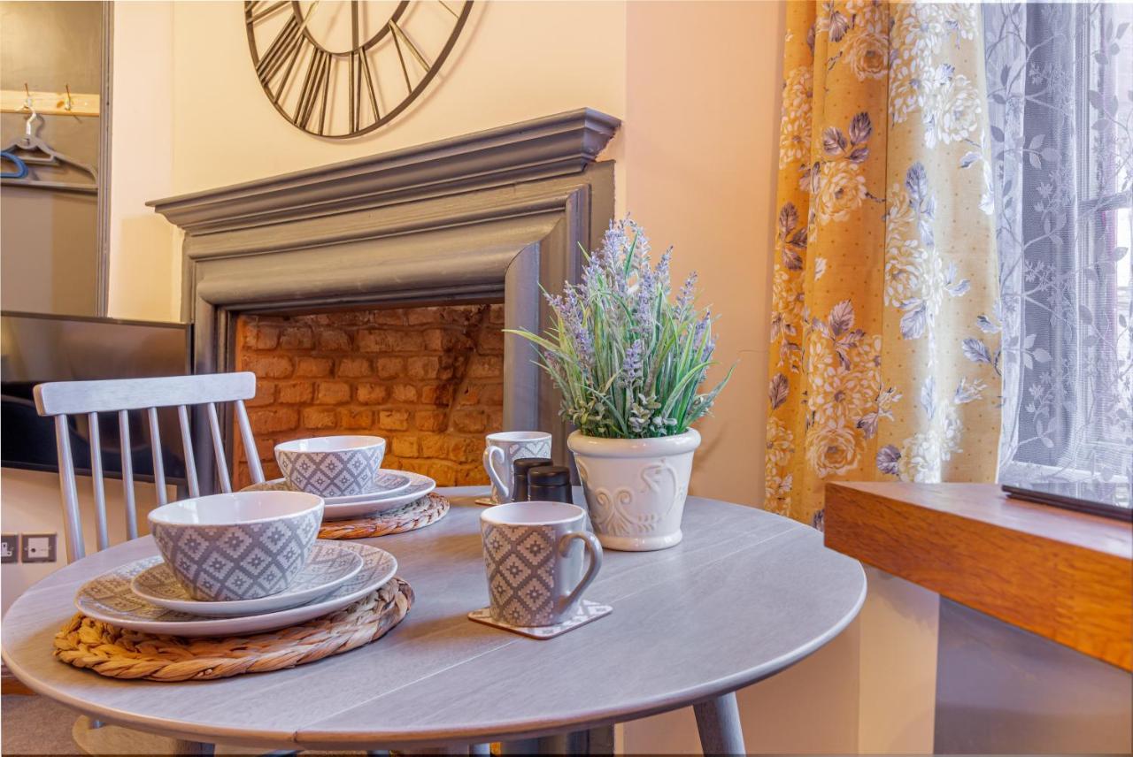 Host & Stay - The Merchant House Apartments Hereford Buitenkant foto